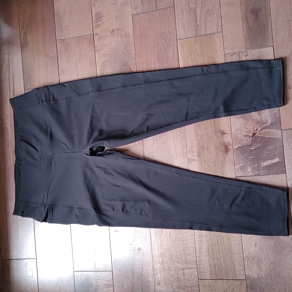 New without tag Skechers Capri leggings black size L